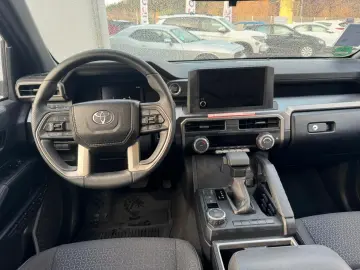 TOYOTA 4-Runner SR-5