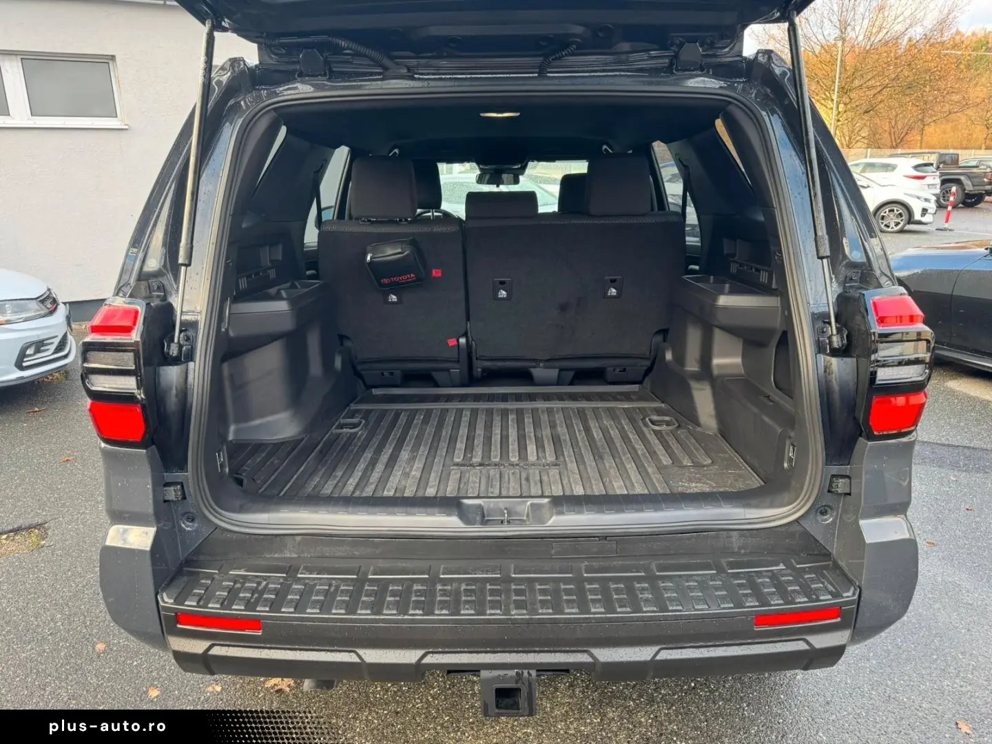 TOYOTA 4-Runner SR-5