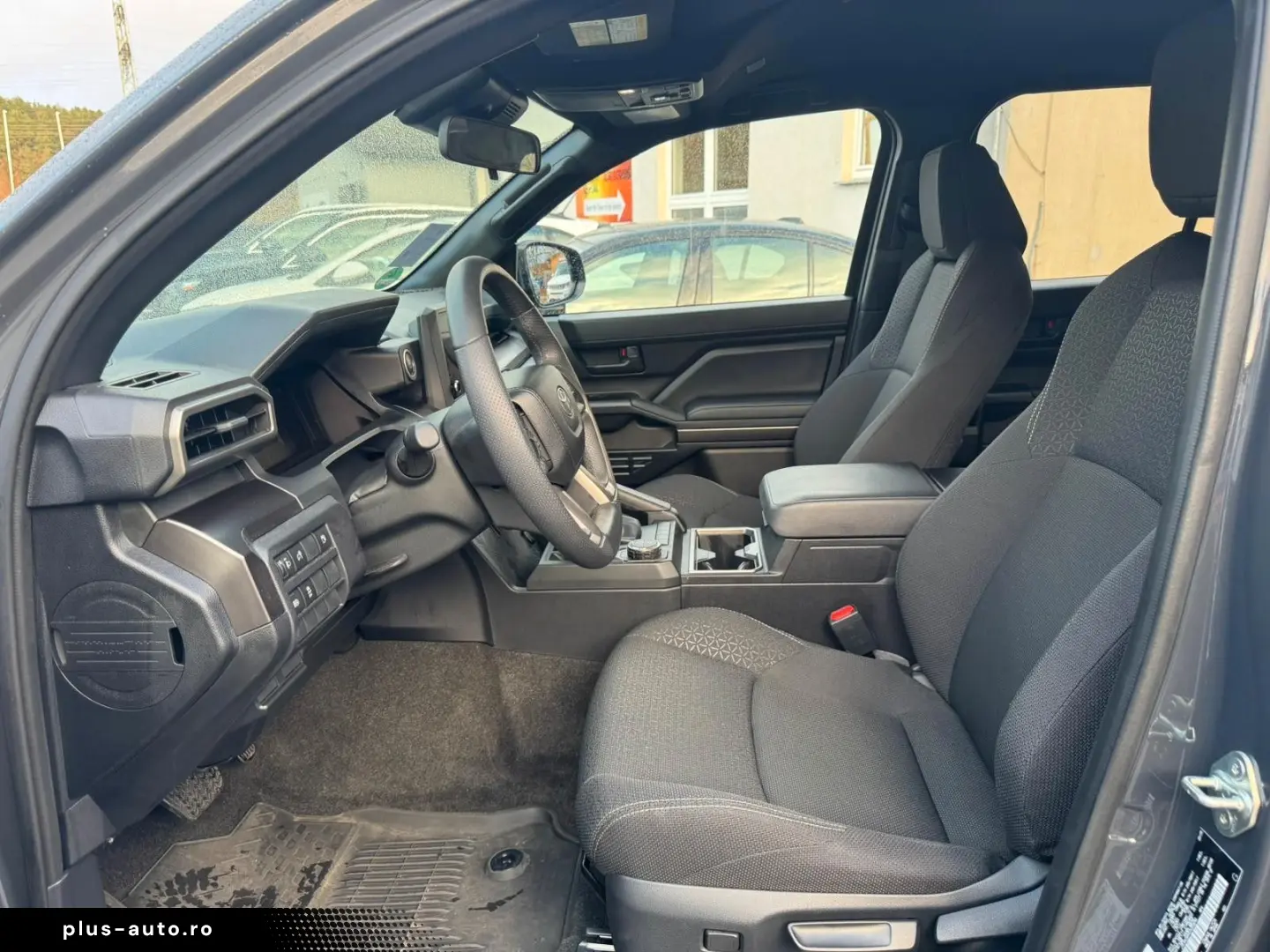 TOYOTA 4-Runner SR-5