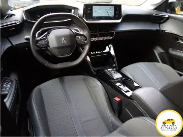 Peugeot 208 Allure Bussines PureTech 100 CVT