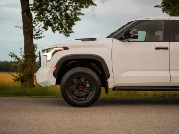 Toyota Tundra Crew Max TRD PRO