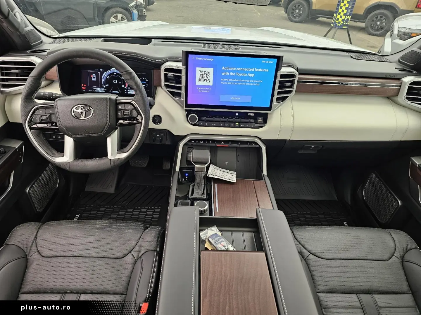 Toyota Crew Max Capestone