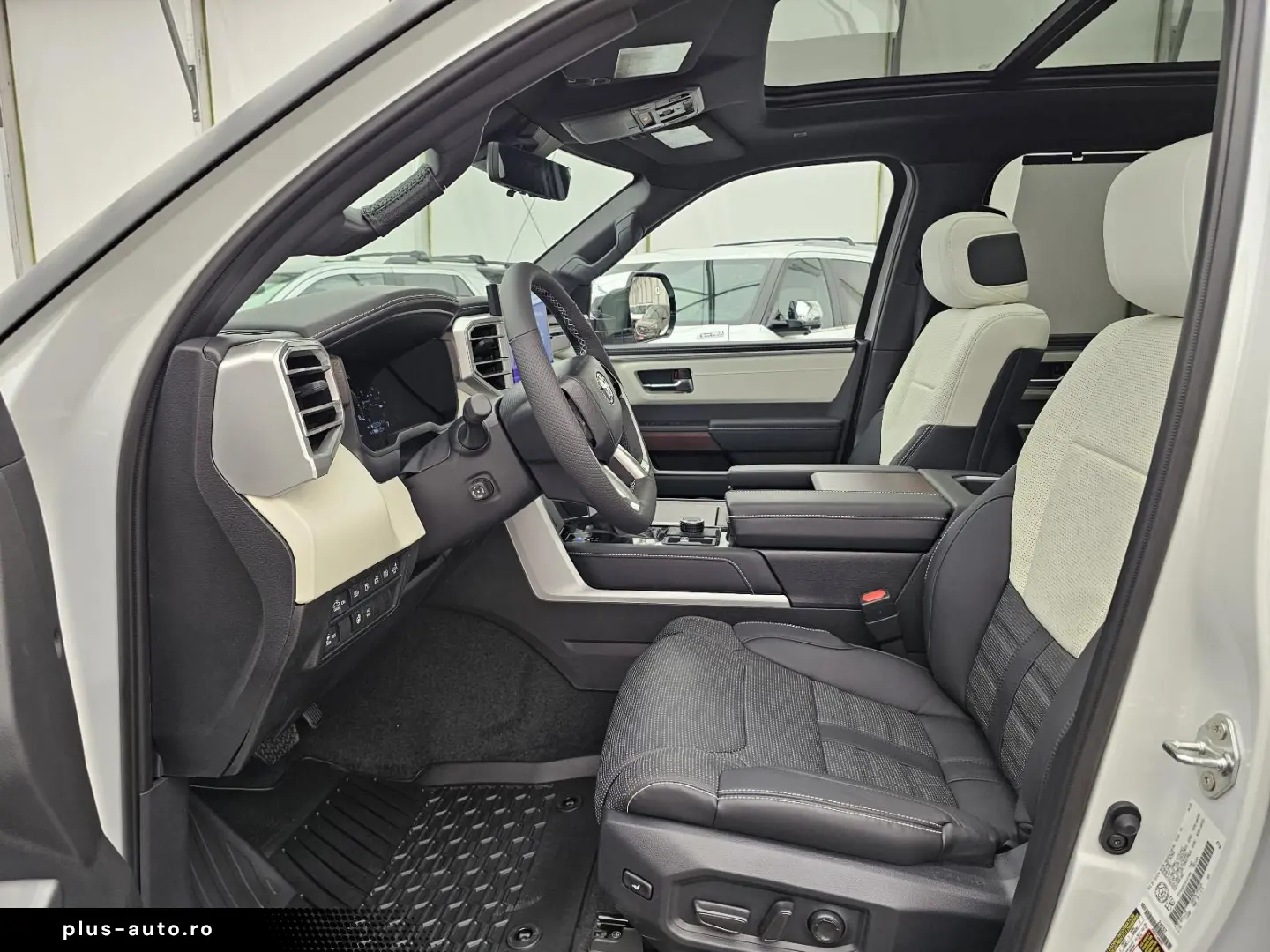 Toyota Crew Max Capestone