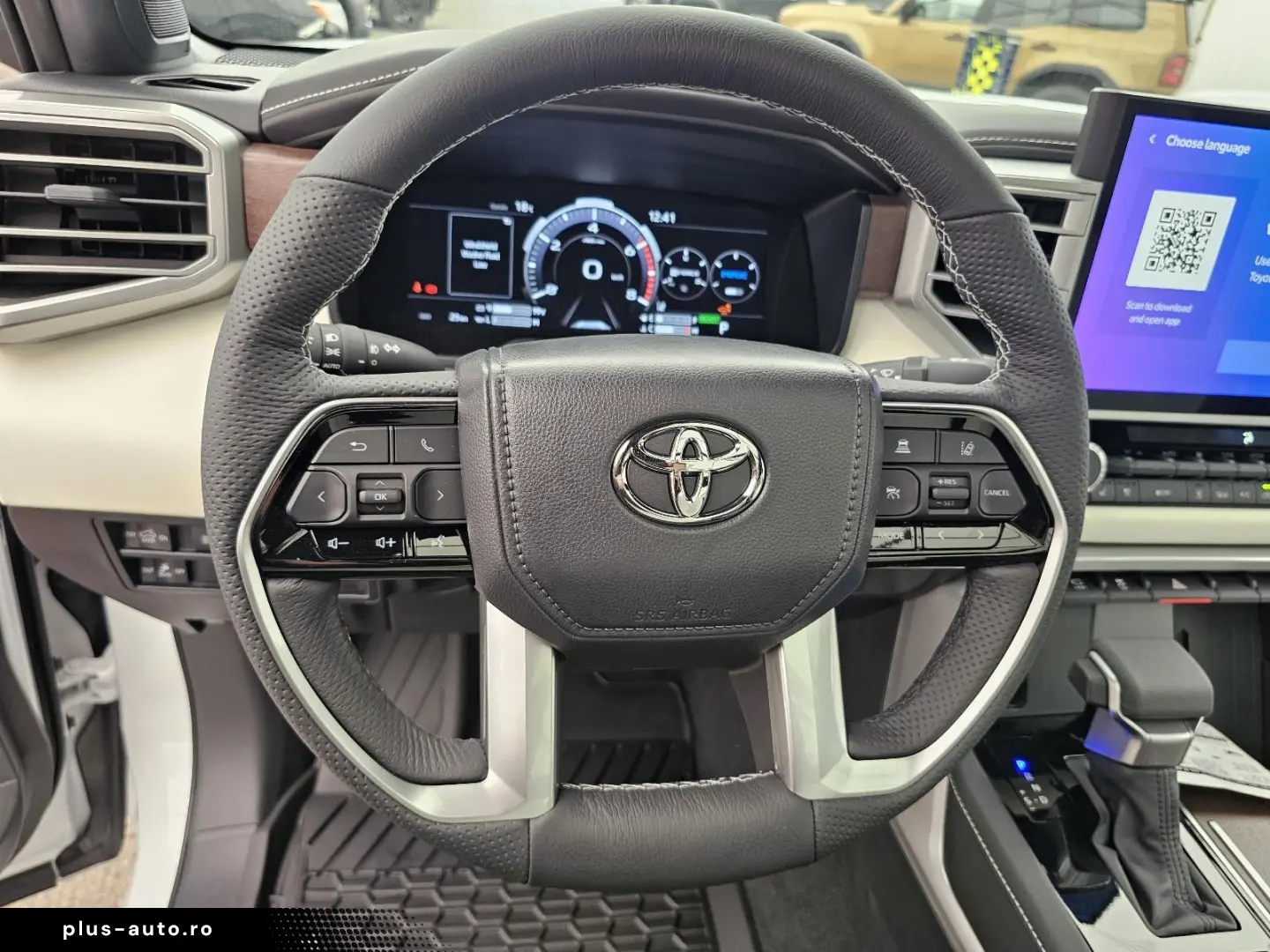 Toyota Crew Max Capestone