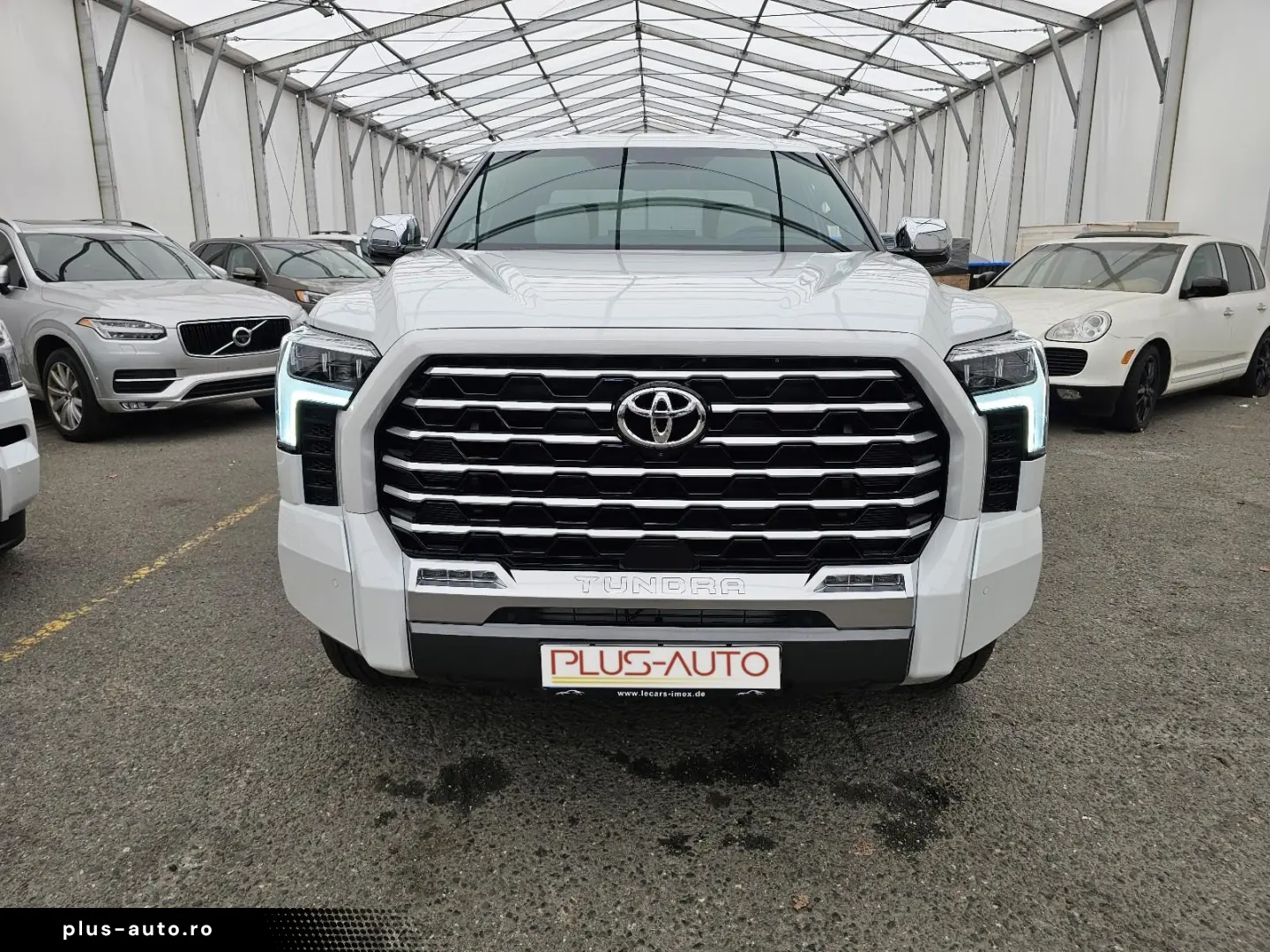 Toyota Crew Max Capestone