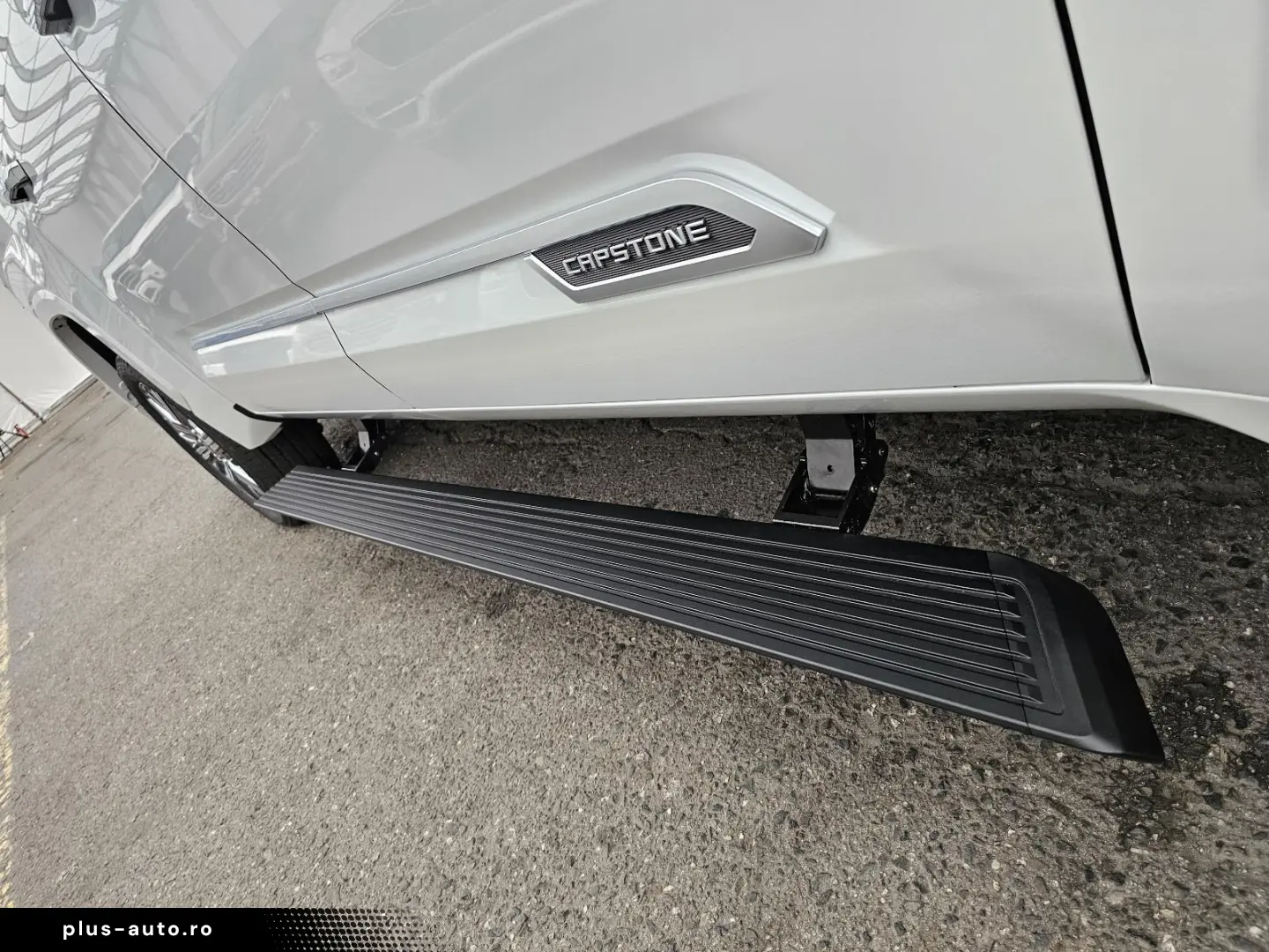 Toyota Crew Max Capestone