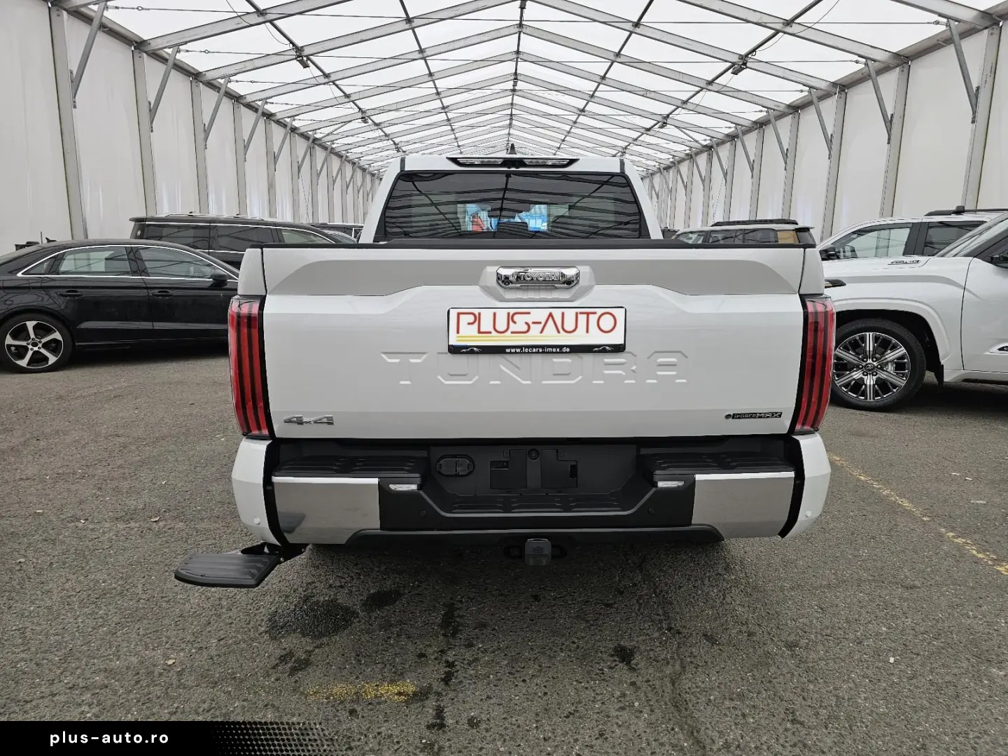 Toyota Crew Max Capestone