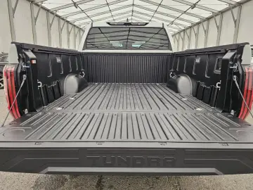 Toyota Crew Max Capestone