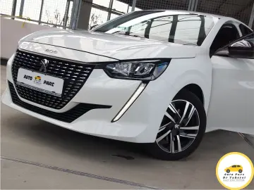 Peugeot 208 Allure Bussines PureTech 100 vision 3D