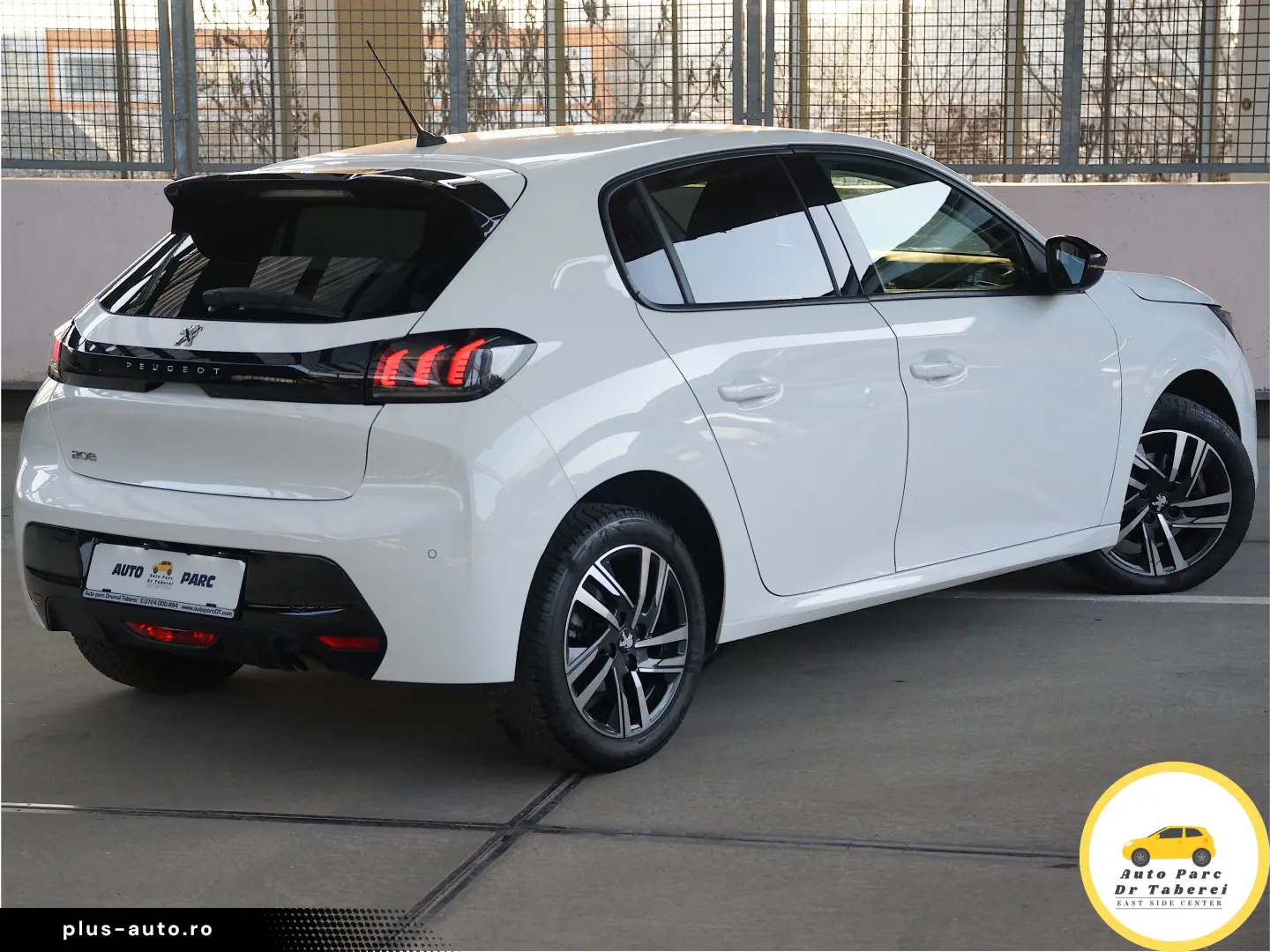 Peugeot 208 Allure Bussines PureTech 100 vision 3D