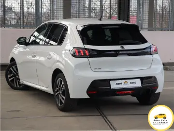 Peugeot 208 Allure Bussines PureTech 100 vision 3D