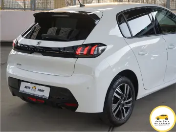 Peugeot 208 Allure Bussines PureTech 100 vision 3D