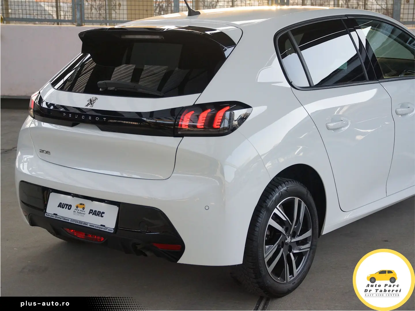 Peugeot 208 Allure Bussines PureTech 100 vision 3D