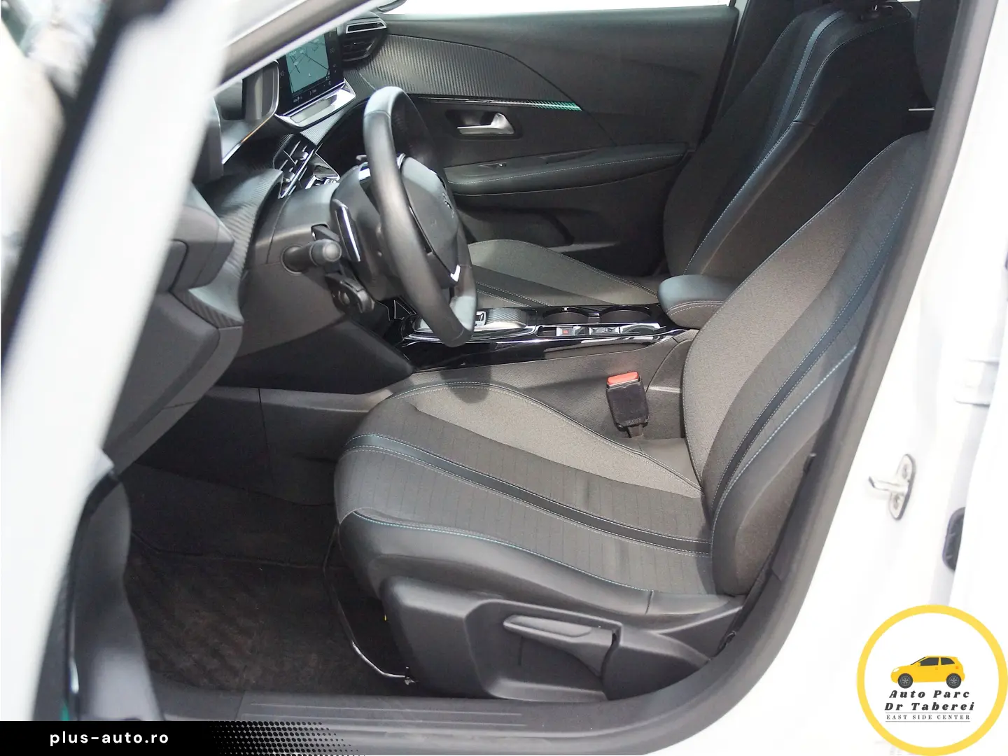 Peugeot 208 Allure Bussines PureTech 100 vision 3D