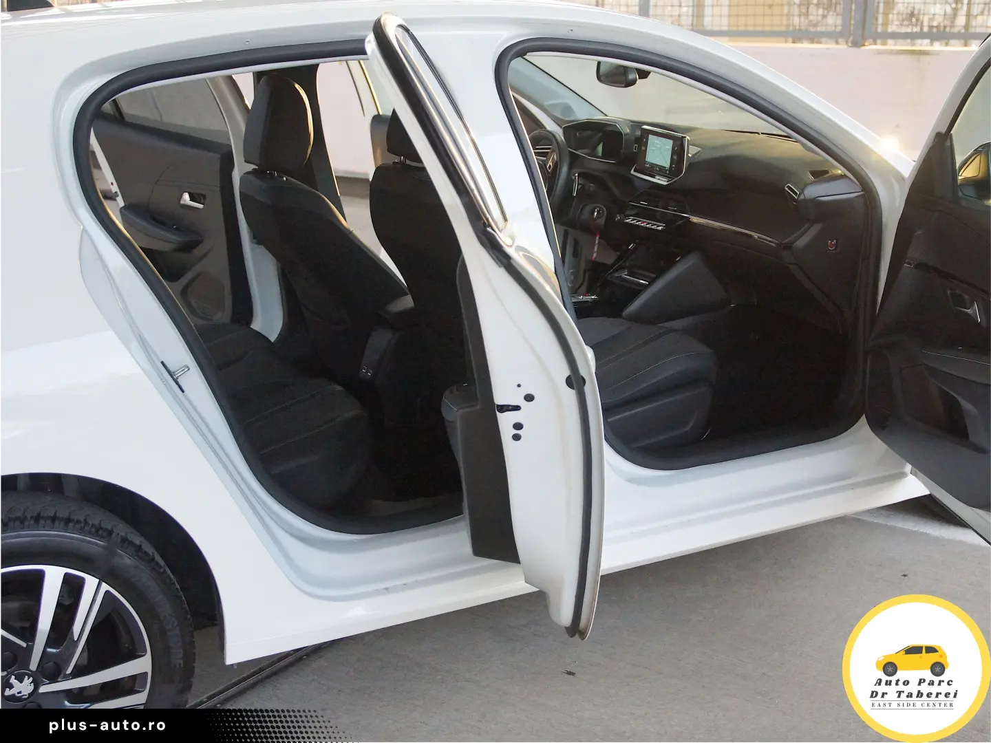 Peugeot 208 Allure Bussines PureTech 100 vision 3D