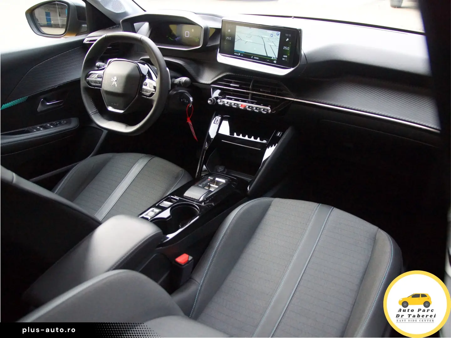 Peugeot 208 Allure Bussines PureTech 100 vision 3D