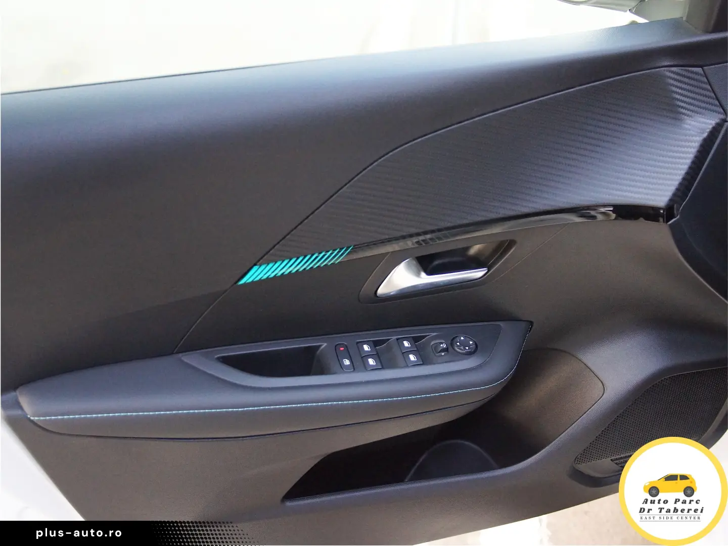 Peugeot 208 Allure Bussines PureTech 100 vision 3D