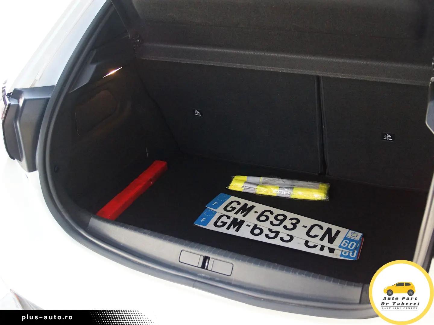 Peugeot 208 Allure Bussines PureTech 100 vision 3D