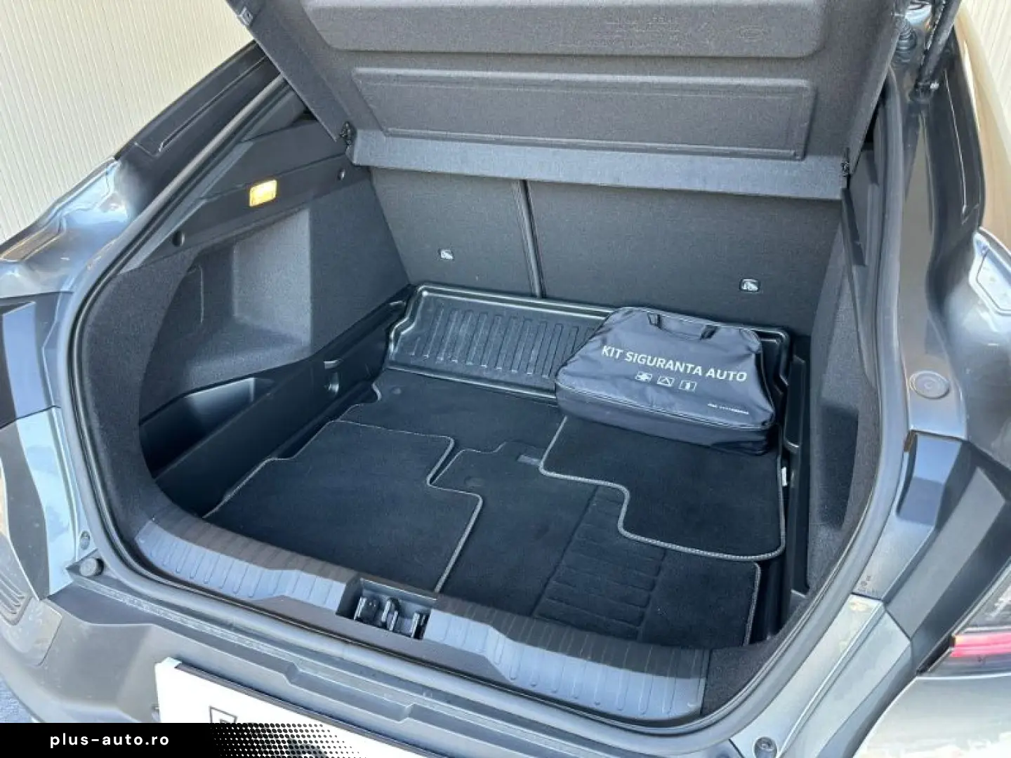 RENAULT ARKANA 1.3 TCe MHEV 140 techno EDC