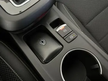 RENAULT ARKANA 1.3 TCe MHEV 140 techno EDC