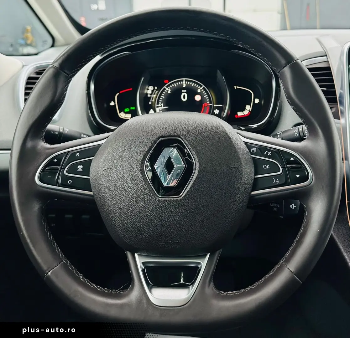 RENAULT ESPACE 2015 1.6D E6 7 Locuri Garantie 12 Luni Rate A