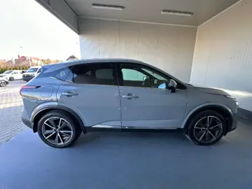 NISSAN QASHQAI 1.3 156CP mild-hybr 4WD Tekna X-Tronic