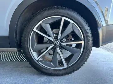 NISSAN QASHQAI 1.3 156CP mild-hybr 4WD Tekna X-Tronic