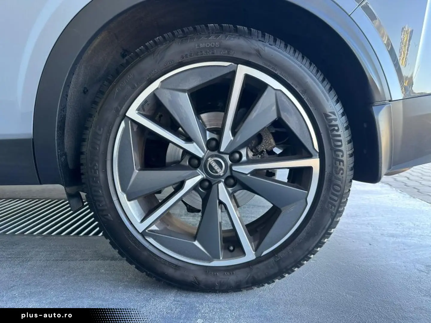 NISSAN QASHQAI 1.3 156CP mild-hybr 4WD Tekna X-Tronic