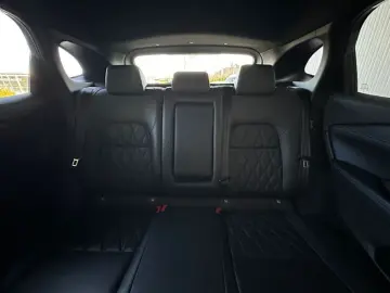 NISSAN QASHQAI 1.3 156CP mild-hybr 4WD Tekna X-Tronic