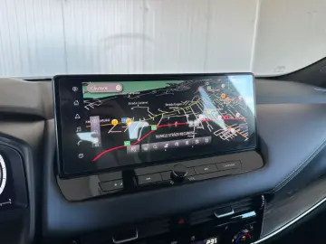 NISSAN QASHQAI 1.3 156CP mild-hybr 4WD Tekna X-Tronic