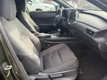 LEXUS UX 250 h Style.LED.ACC.Kamera.