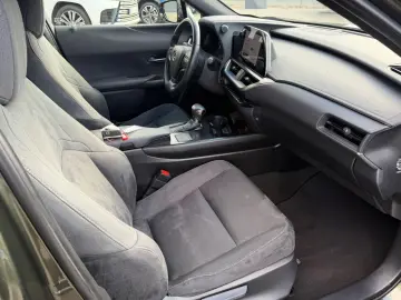 LEXUS UX 250 h Style.LED.ACC.Kamera.