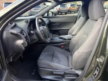 LEXUS UX 250 h Style.LED.ACC.Kamera.