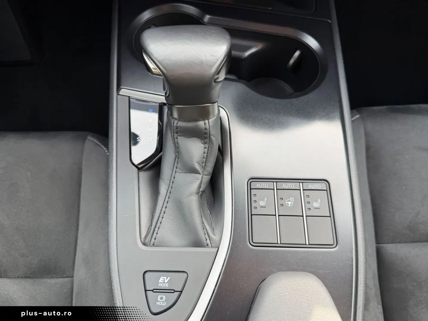 LEXUS UX 250 h Style.LED.ACC.Kamera.