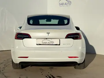 Tesla MODEL-3