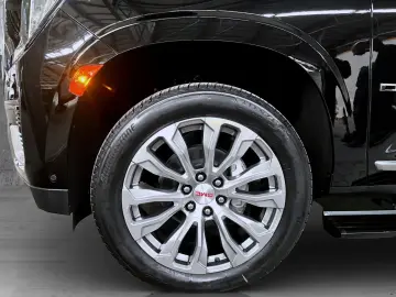 GMC Yukon Denali 6 2L V8