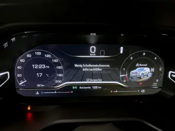 GMC Yukon Denali 6 2L V8