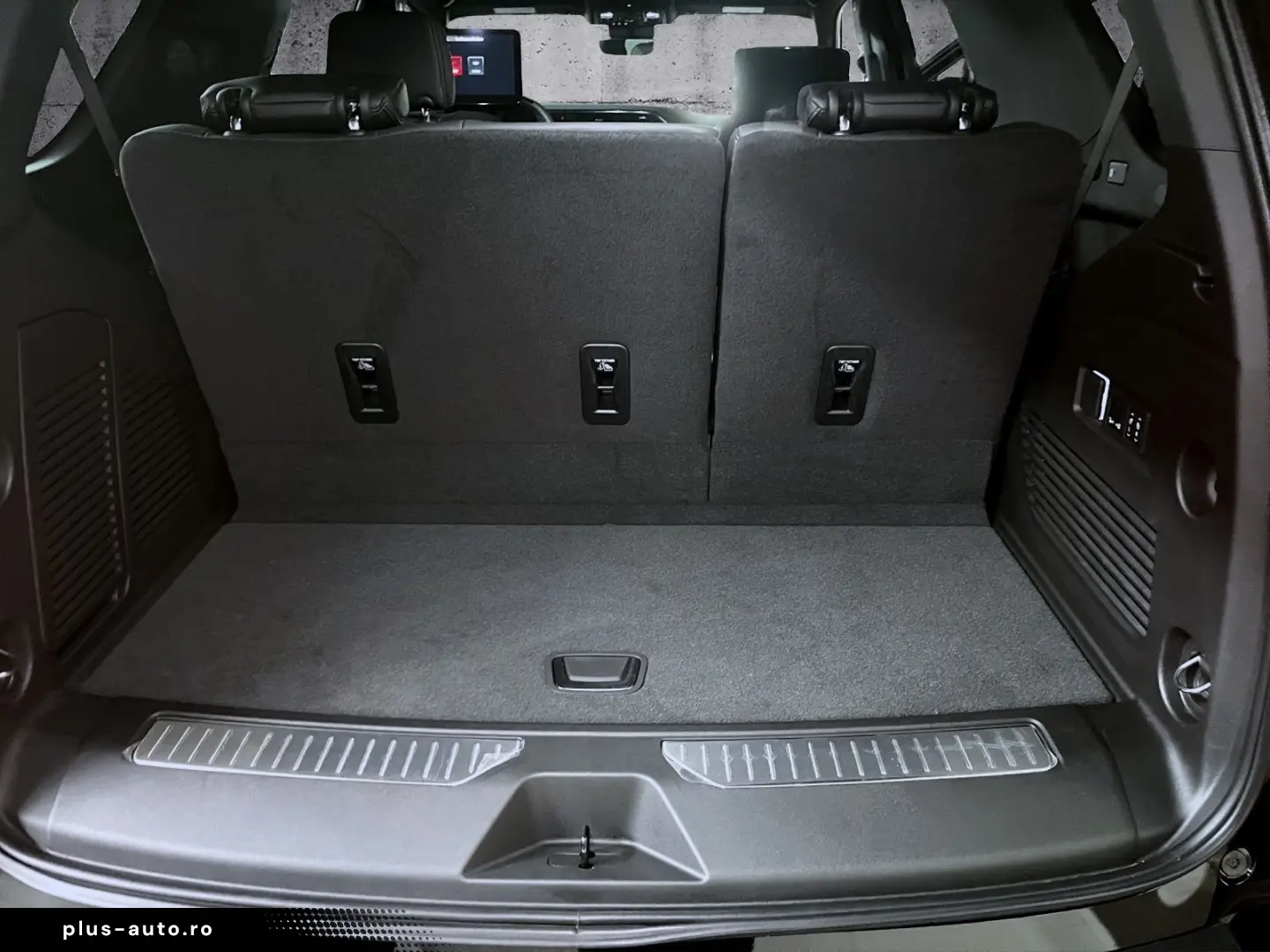 GMC Yukon Denali 6 2L V8