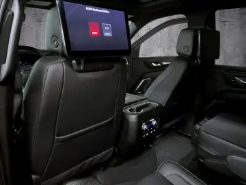 GMC Yukon Denali 6 2L V8