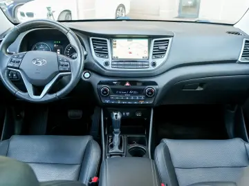 HYUNDAI TUCSON 2.0 CRDI