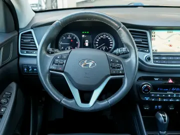 HYUNDAI TUCSON 2.0 CRDI