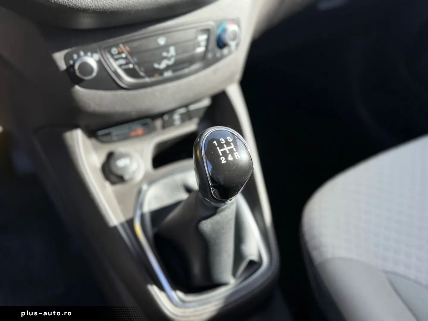 Ford TOURNEO-COURIER