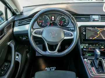 VW PASSAT - HIGHLINE