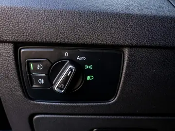 VW PASSAT - HIGHLINE