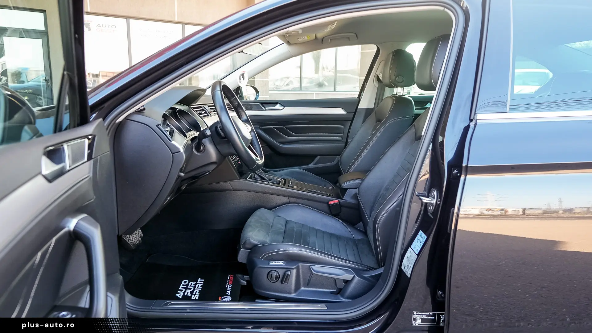 VW PASSAT - HIGHLINE