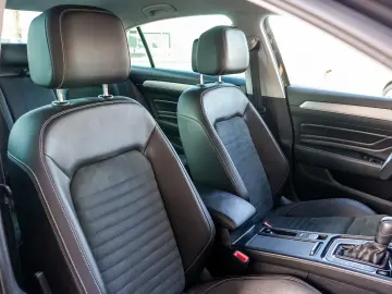 VW PASSAT - HIGHLINE