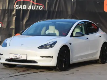 Tesla MODEL-3