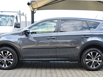 TOYOTA RAV 4 2.2 D-4D Automatic 4WD