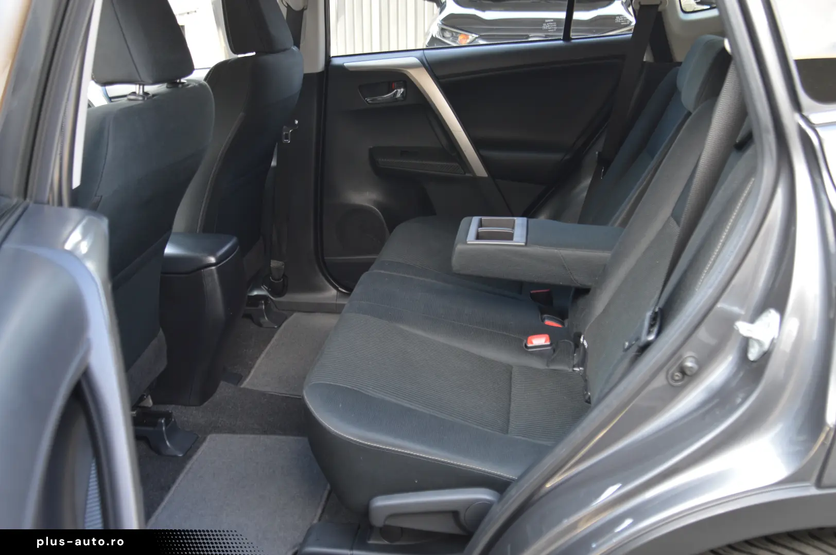 TOYOTA RAV 4 2.2 D-4D Automatic 4WD