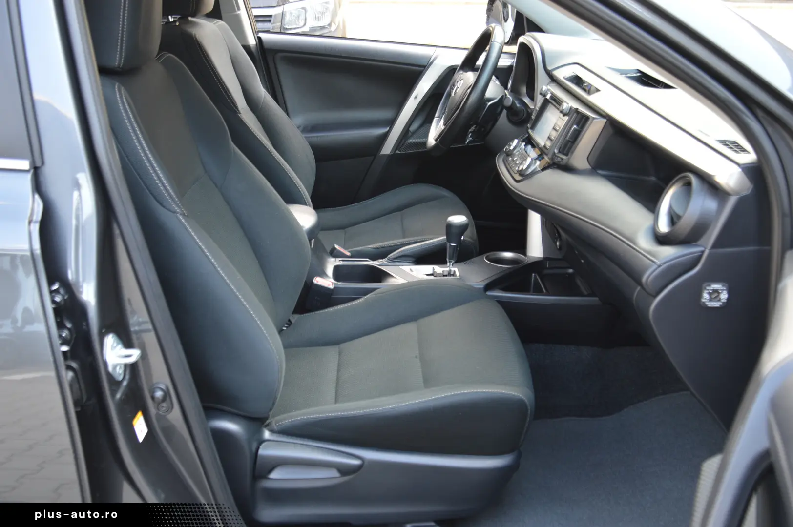 TOYOTA RAV 4 2.2 D-4D Automatic 4WD